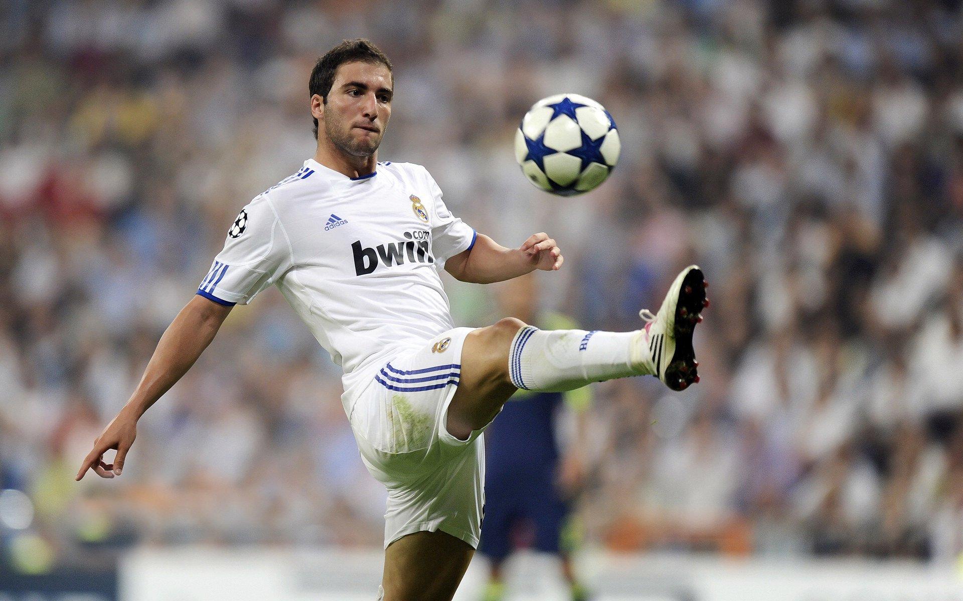 老梁说球，巴阿大战阿根廷锋线乏力，梅西复出难挽颓势