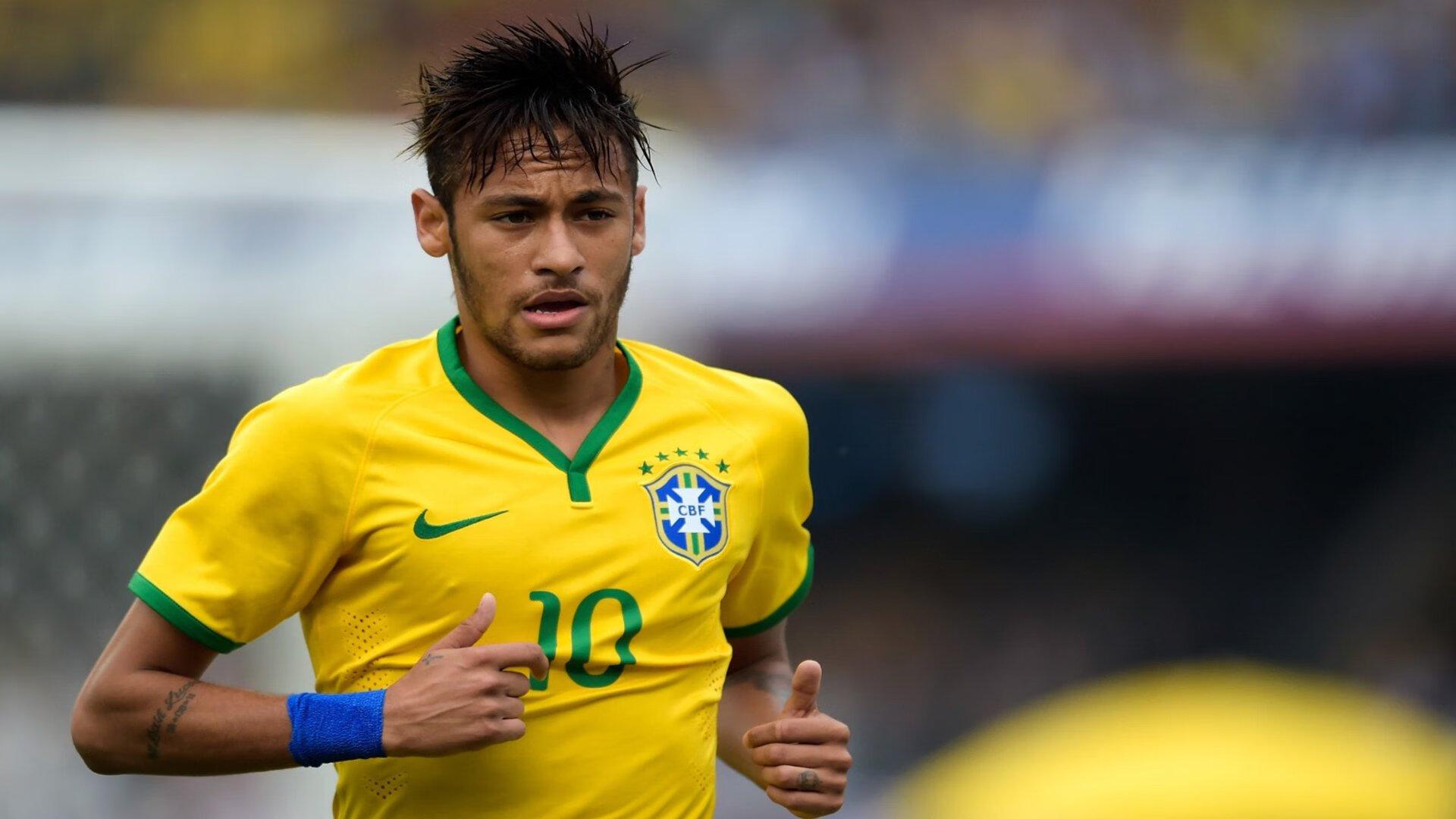 世界足球先生凌晨揭晓！莱万、梅西、萨拉赫终极对决，谁将登顶？