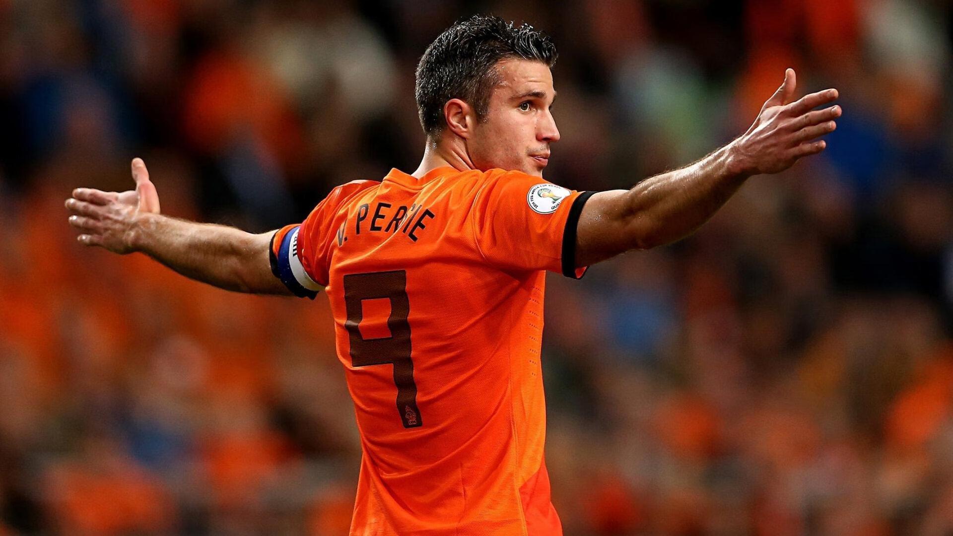 曼城为何只赢4比3？瓜帅用对热苏斯，错信马球王！